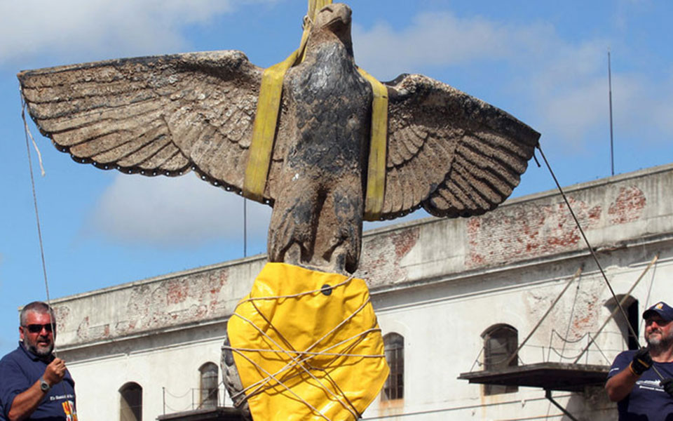 ουρουγουάη-αντιδράσεις-για-τη-δημοπρ-2389443