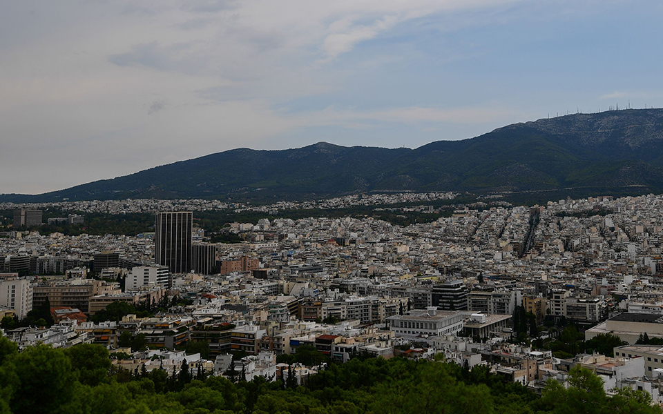 μειώνεται-και-περνάει-στους-δήμους-ο-ε-2388913