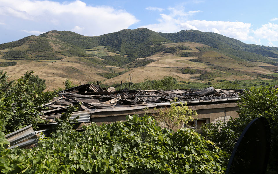 νέες-συγκρούσεις-μεταξύ-αρμενίας-και-2388315