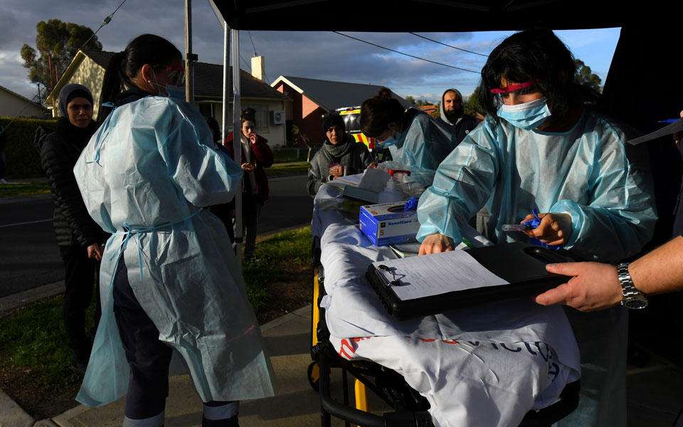 αυστραλία-σε-καραντίνα-για-ένα-μήνα-300-000-2385833