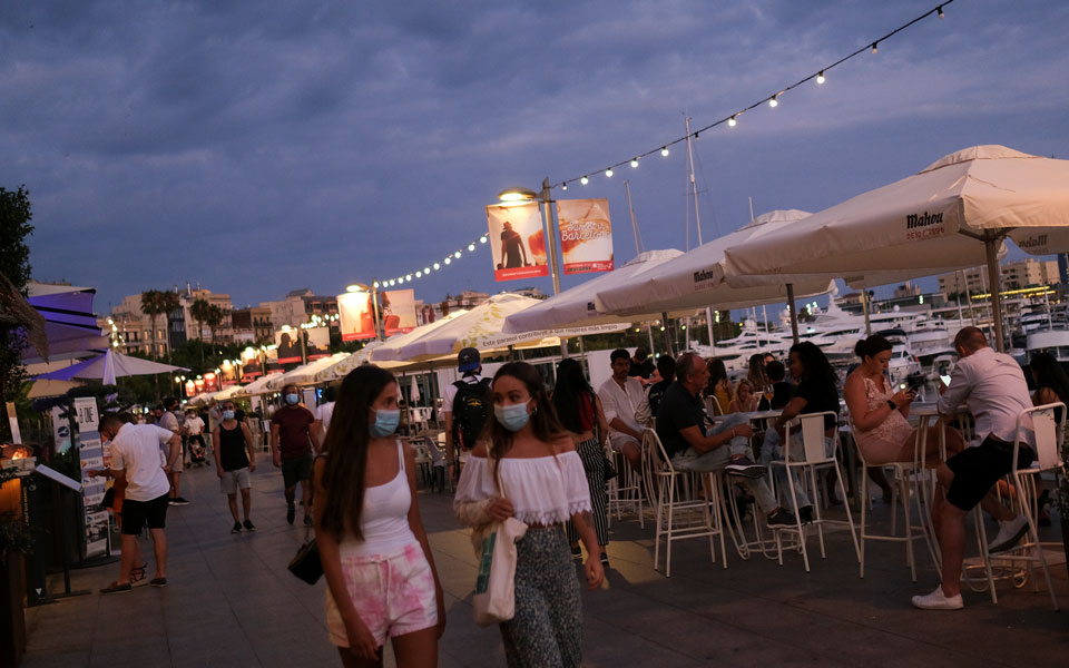 ισπανία-νέα-περιοριστικά-μέτρα-μετά-τ-2389050