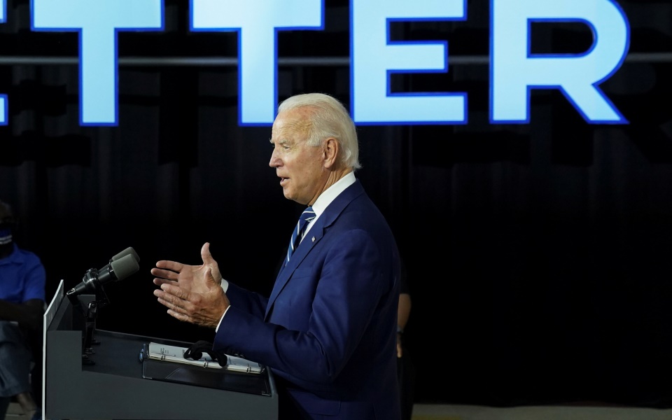 δημοσκόπηση-fox-news-σαρώνει-ο-μπάιντεν-σε-2389679