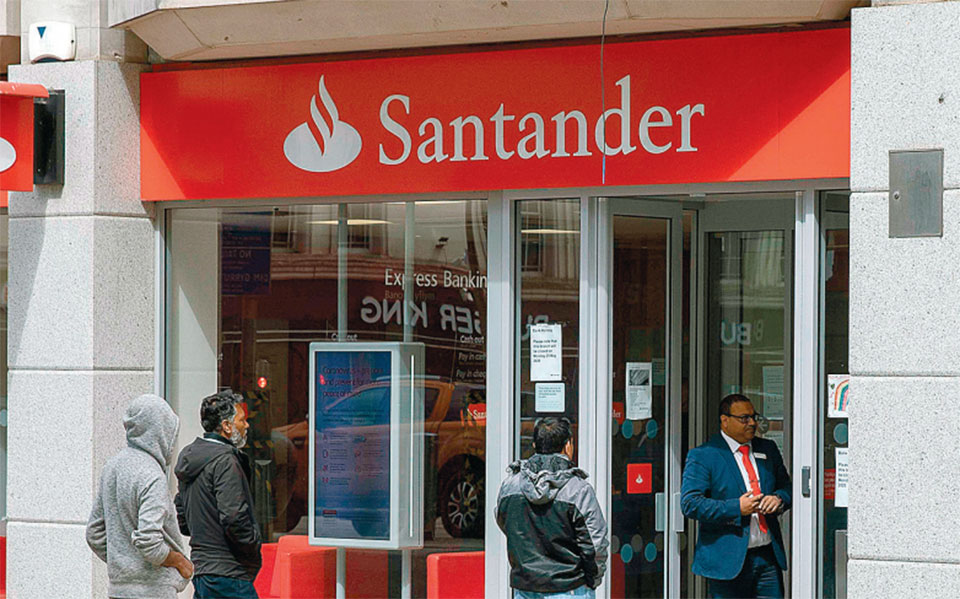 μετρούν-ζημίες-λόγω-κορωνοϊού-μεγάλε-2390673