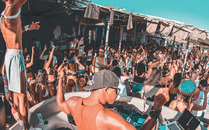 το-καλοκαίρι-της-μεγάλης-ευθύνης-2386336