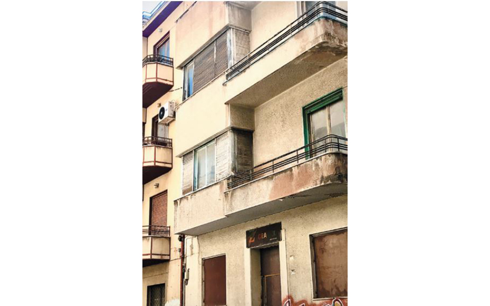 τα-δίδυμα-μοντέρνα-της-οδού-μάγερ-2386544