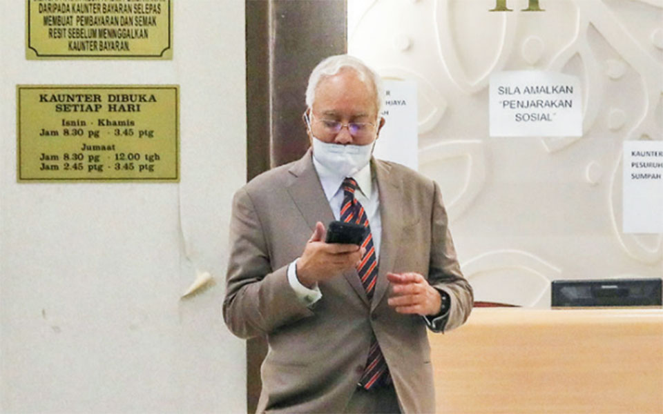 ποινή-κάθειρξης-12-ετών-σε-πρώην-πρωθυπο-2390496