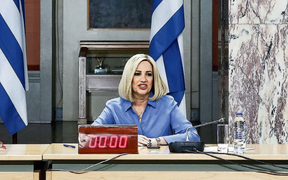 εύθραυστες-ισορροπίες-στο-κιναλ-2387614