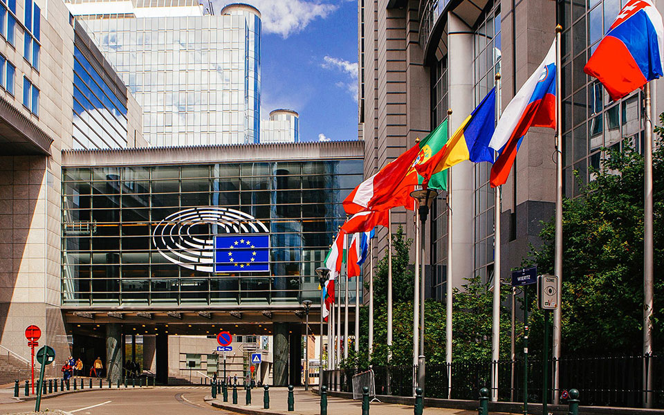 κρατική-συμμετοχή-σε-μμε-προωθεί-η-ε-ε-2387358