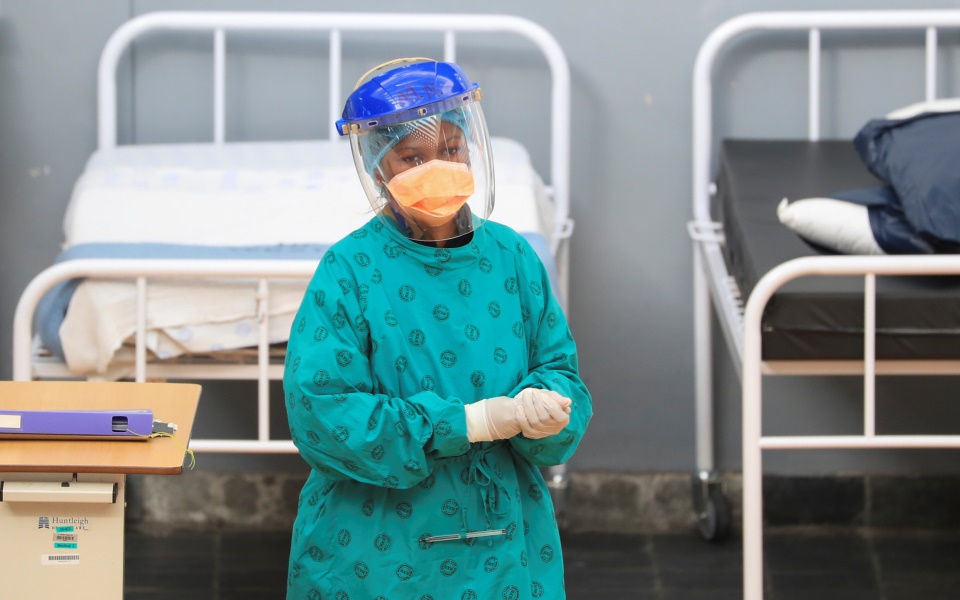 covid-19-περισσότερα-από-15-εκατομμύρια-κρούσ-2389459