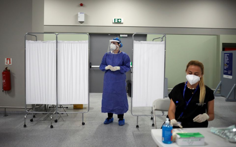 είκοσι-πέντε-ακόμη-κρούσματα-της-covid-19-στη-2386463