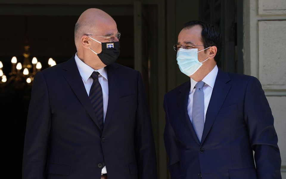 ν-δένδιας-εκεί-που-η-τουρκία-δρα-αποστ-2386275