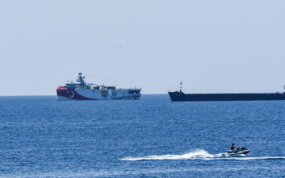 ανοιχτά-της-αττάλειας-αγκυροβολημέν-2389450