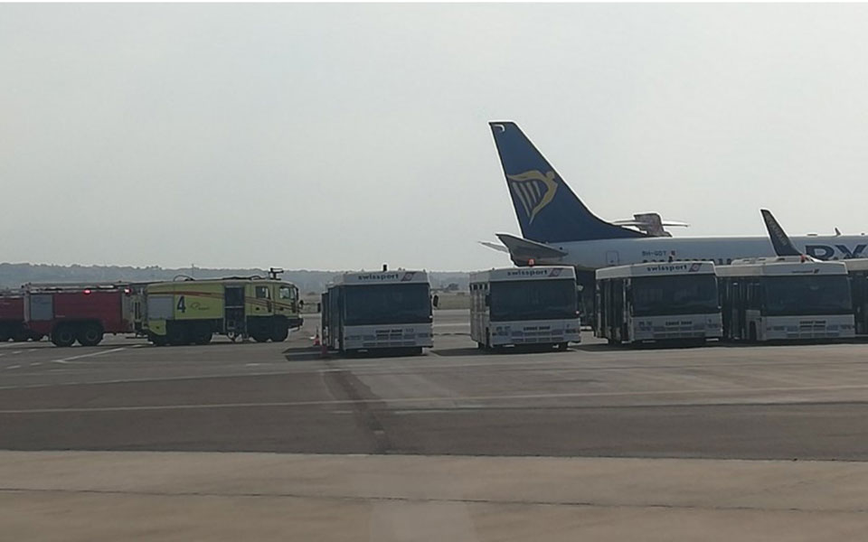 αναγκαστική-προσγείωση-αεροσκάφους-2386305