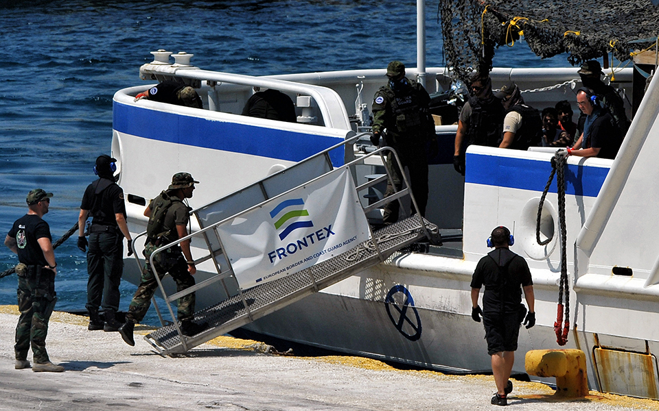 σε-λέσβο-και-eβρο-ο-επικεφαλής-του-frontex-2389291