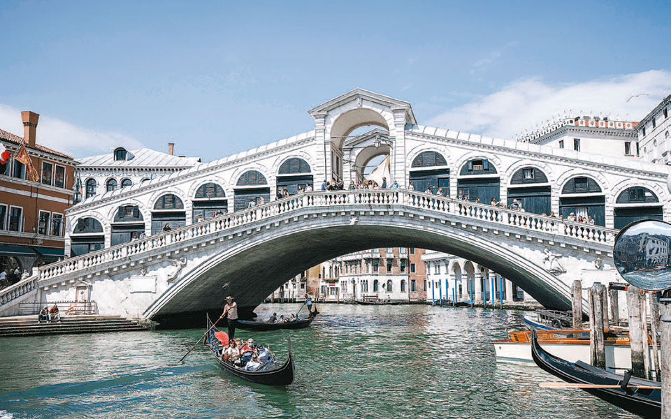 η-κρίση-του-τουρισμού-λόγω-πανδημίας-γ-2386174