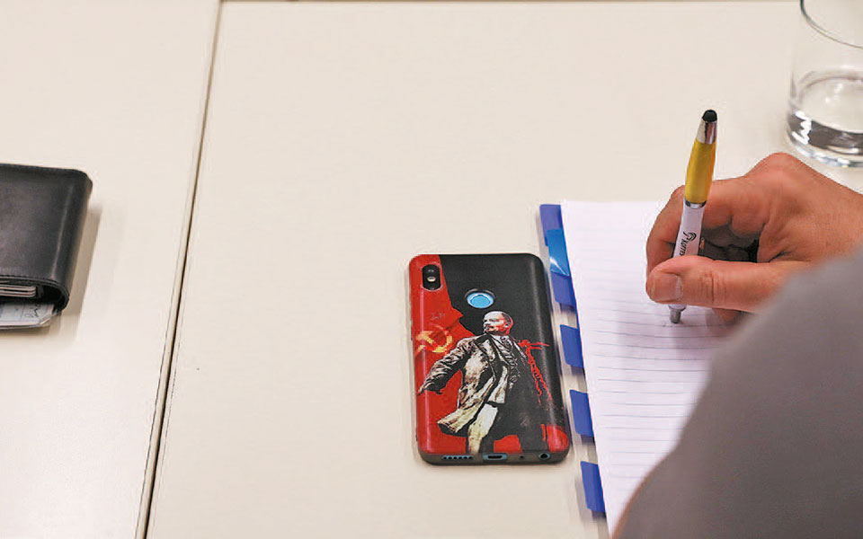 το-βάρος-πέφτει-στην-αστυνομία-2385885