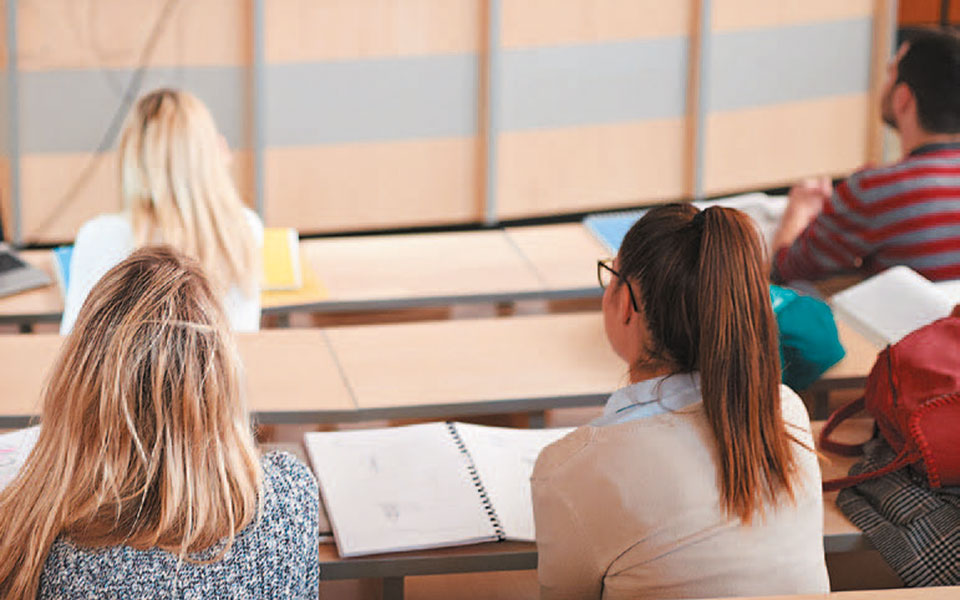 πιέσεις-και-απειλές-για-την-επιλογή-πα-2389758