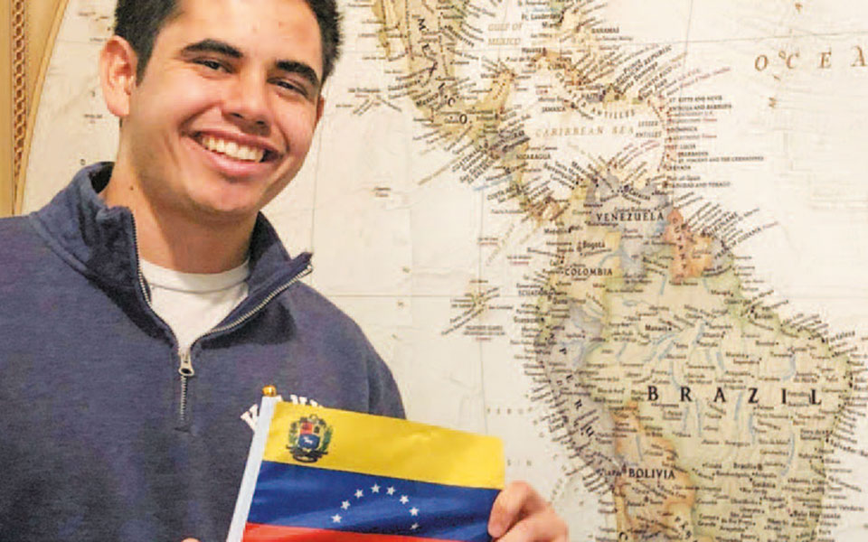 πήρε-πίσω-την-οδηγία-για-τους-ξένους-φο-2388346