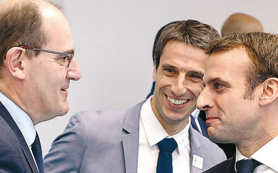 γαλλία-ανασχηματισμός-με-το-βλέμμα-μα-2386342