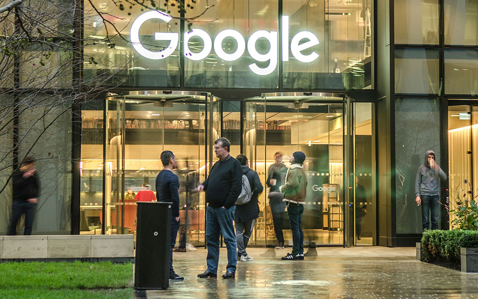 εξηγήσεις-δίνουν-οι-ψηφιακοί-κολοσσο-2390537