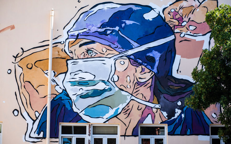 κορωνοϊός-26-κρούσματα-έξι-στις-πύλες-ε-2389826