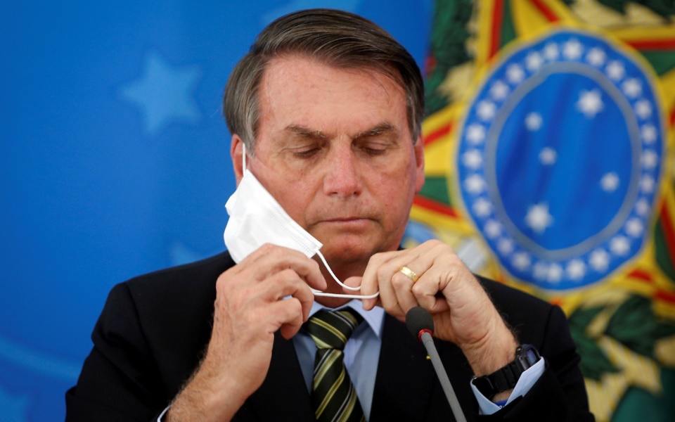 μπολσονάρο-με-covid-19-εμπιστεύομαι-την-υδρ-2387119