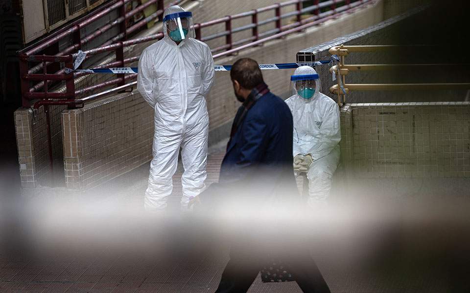 κορωνοϊός-πάνω-από-11-εκατ-κρούσματα-πα-2386513