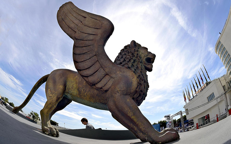 το-σινεμά-ξαναγεννιέται-στη-μόστρα-2386920