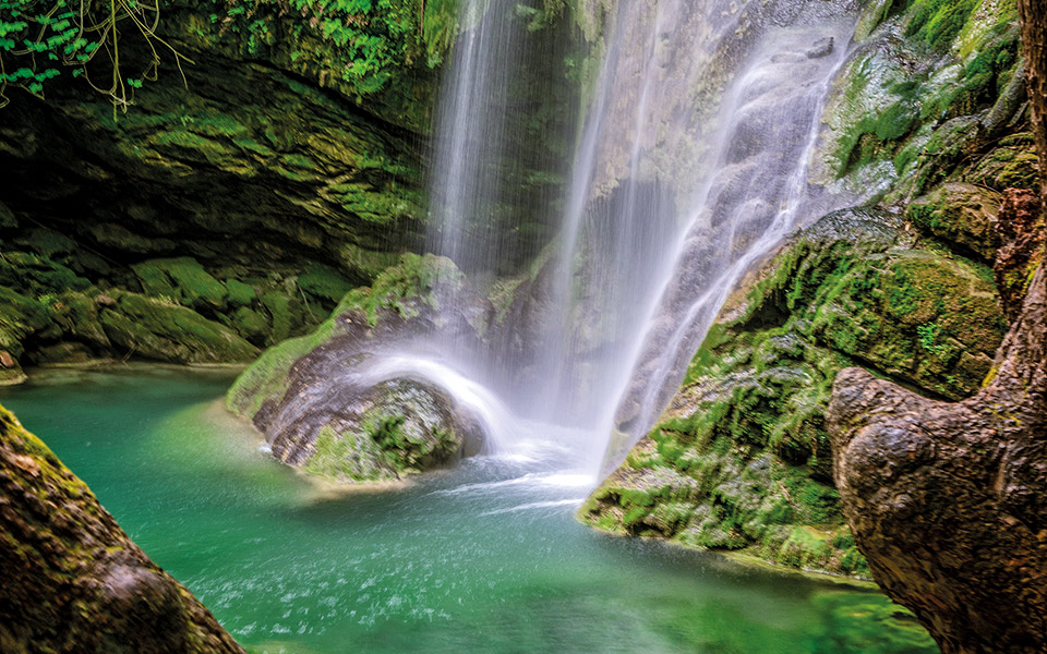 η-ακαταμάχητη-αγνότητα-των-κυθήρων-2390447