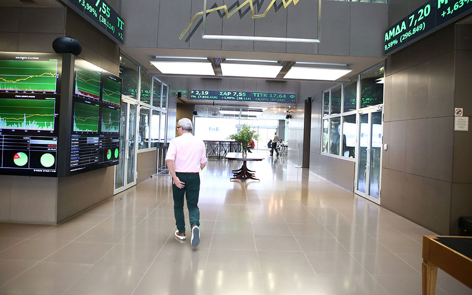 χωρίς-καύσιμα-για-να-πάει-πιο-ψηλά-το-χρ-2388488