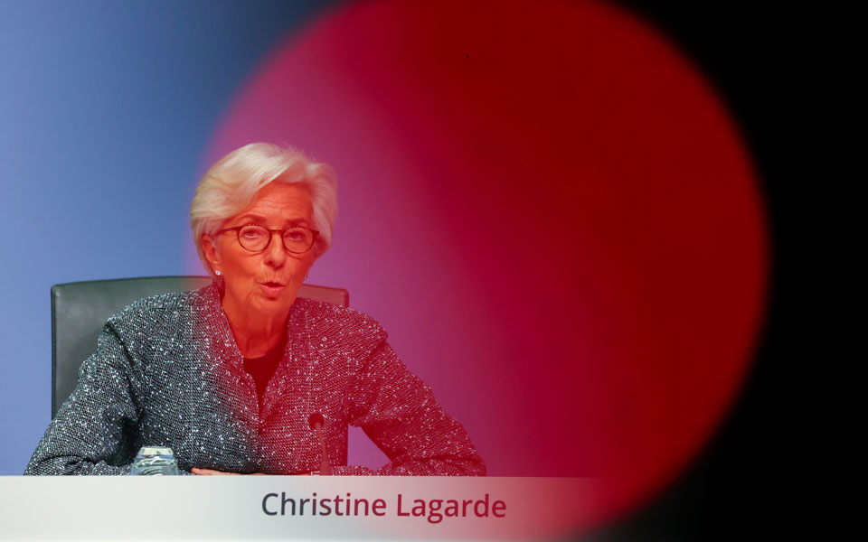 λαγκάρντ-δεν-θα-αλλάξει-η-νομισματική-2386968