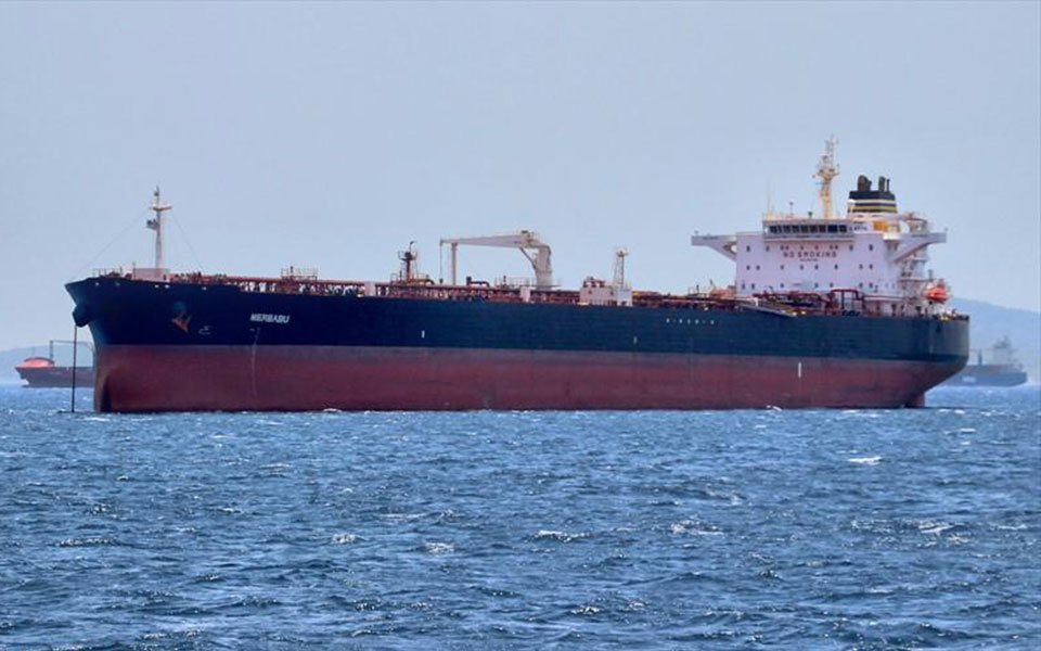 πειραιάς-σε-καραντίνα-το-δεξαμενόπλο-2390793