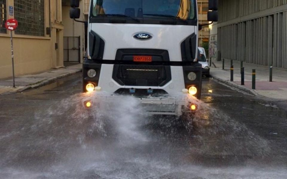 κυριακάτικη-καθαριότητα-στο-μεταξου-2386558