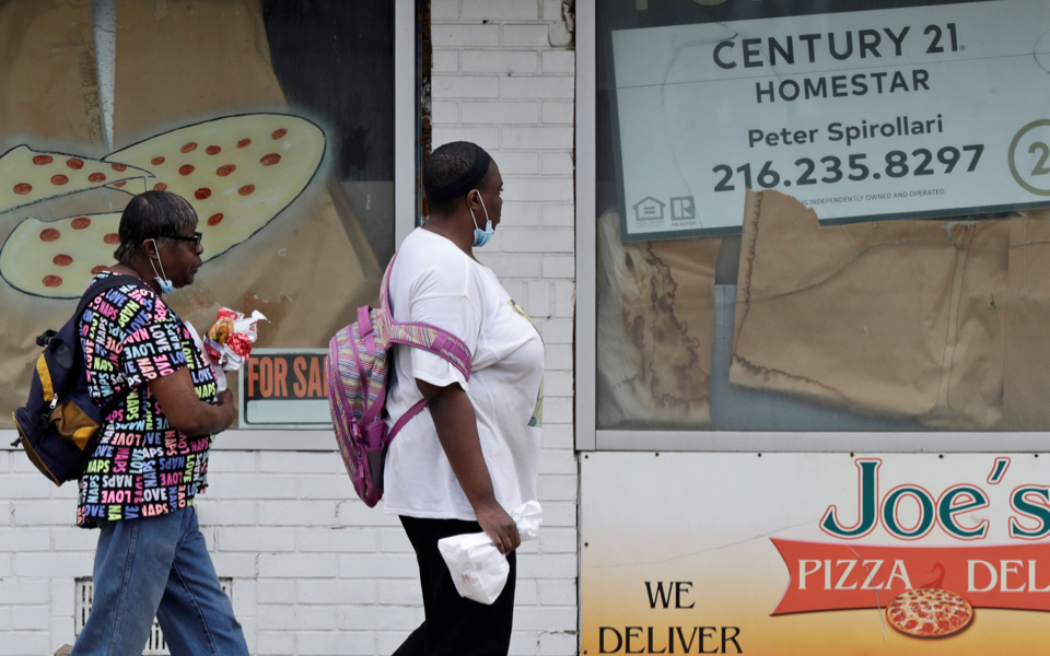 σε-υψηλό-πενταετίας-η-απόκλιση-στα-ποσ-2386115