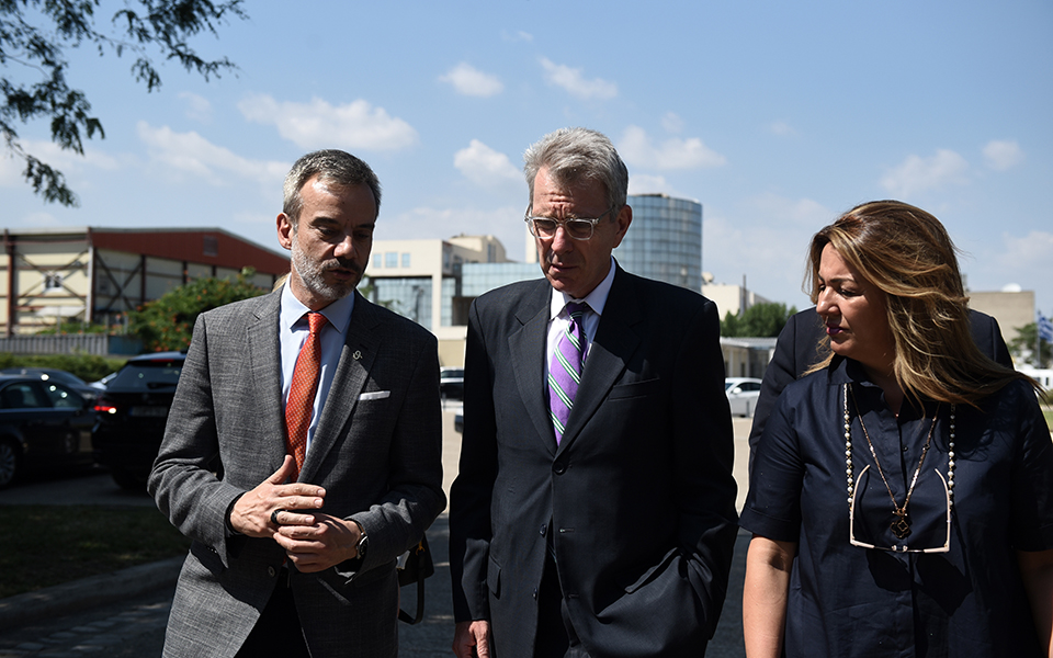 τζ-πάιατ-για-το-μουσείο-ολοκαυτώματος-2387268