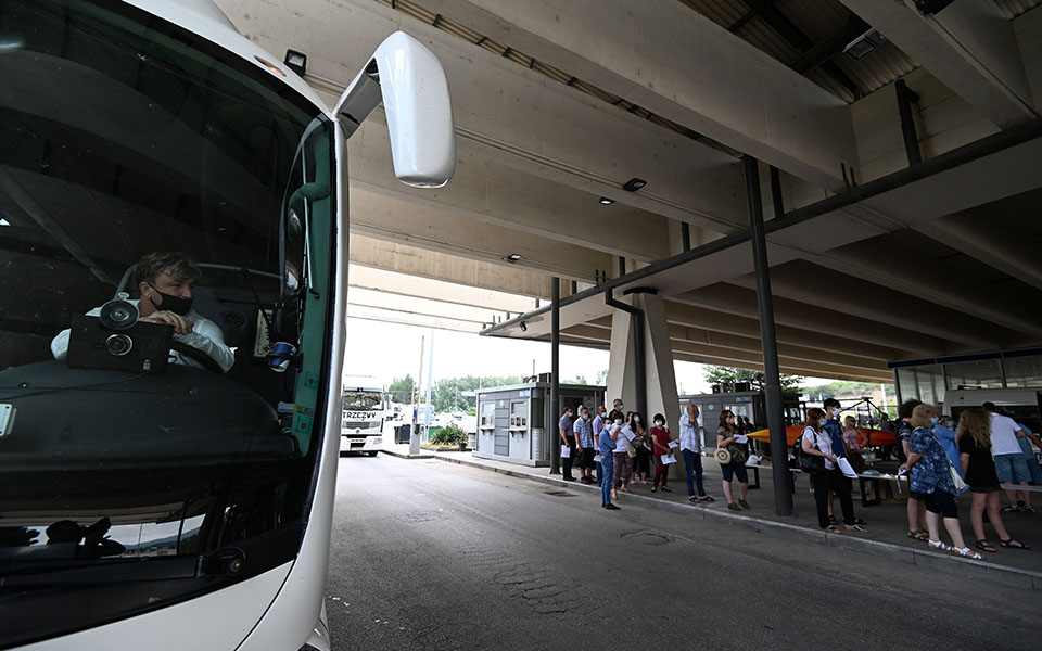 εγρήγορση-για-τα-εισαγόμενα-κρούσματ-2387309