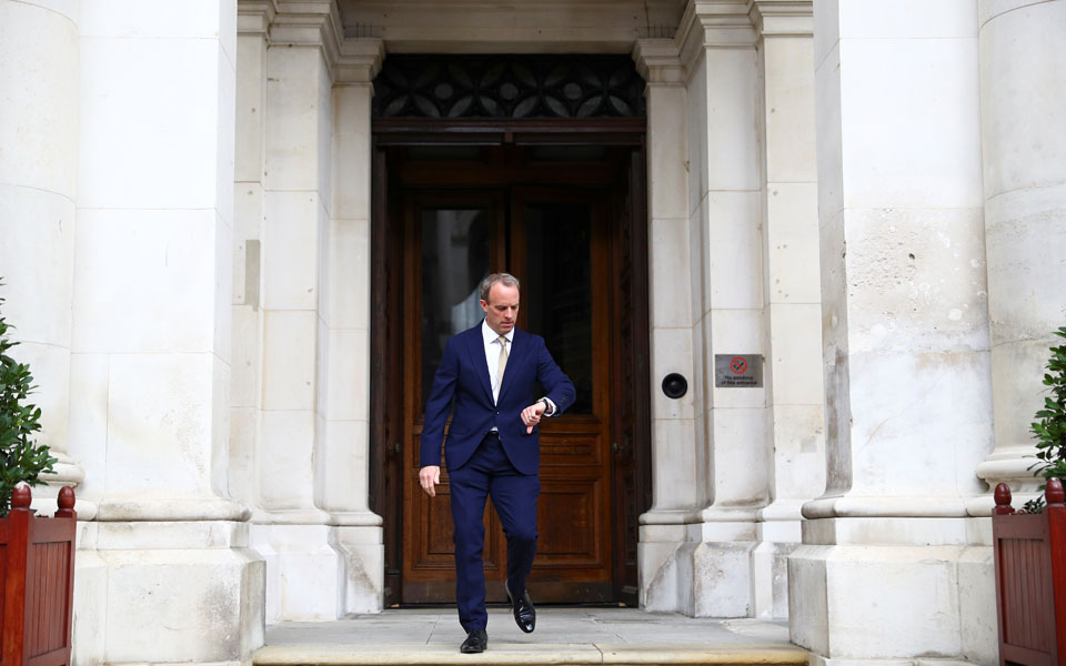 βρετανία-αναστέλλεται-η-συμφωνία-έκδ-2389034