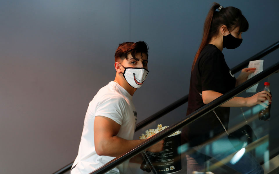 καθολική-χρήση-μάσκας-ή-νέο-lockdown-προειδ-2388994