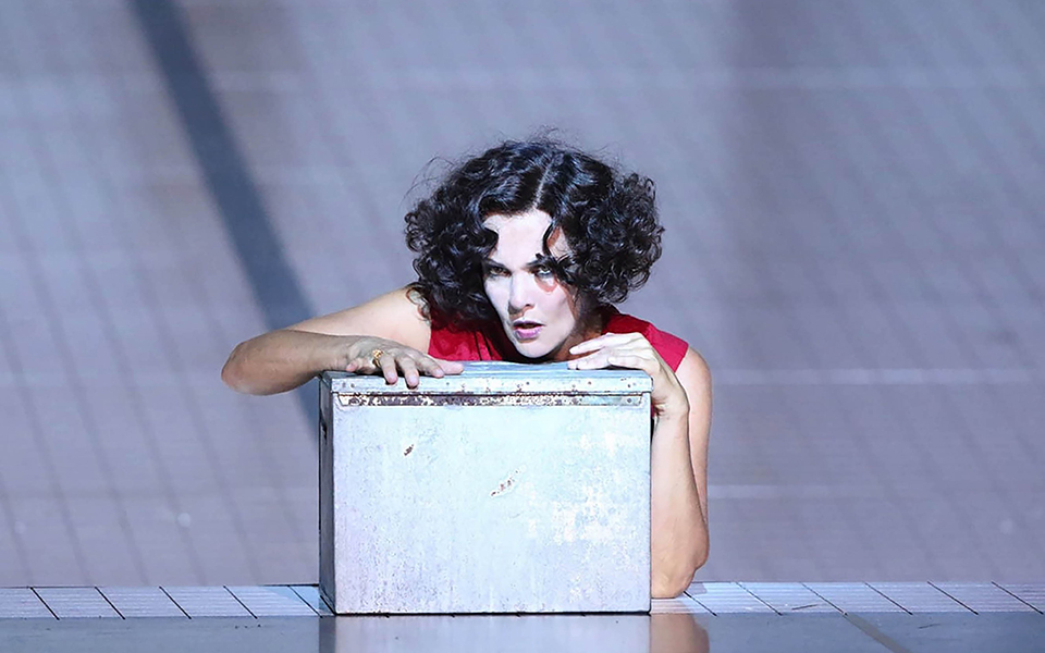 η-μάρλις-πέτερσεν-φωτίζει-μουσικούς-π-2386537