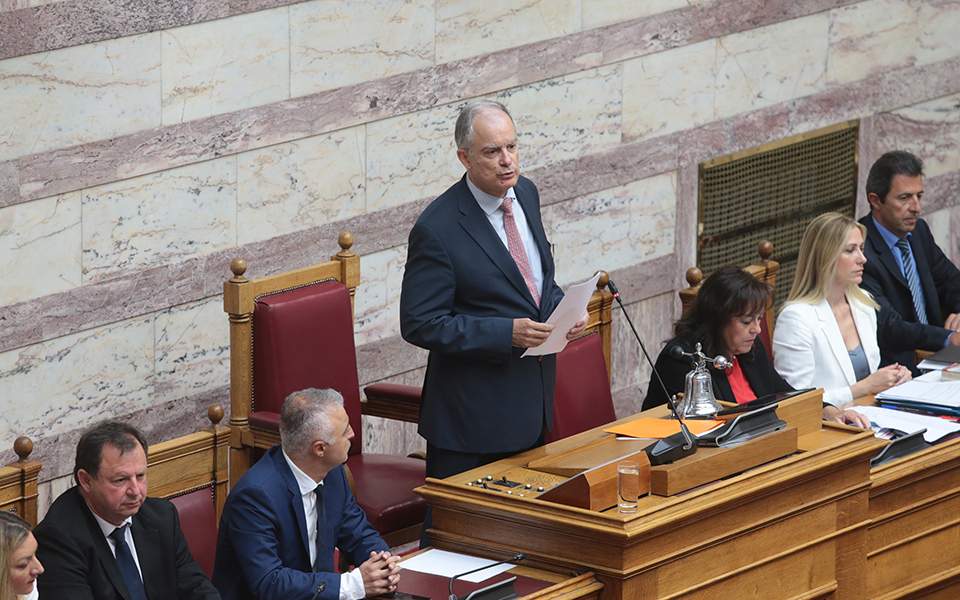 με-στίχους-του-παλαμά-σχολίασε-το-άνο-2389781