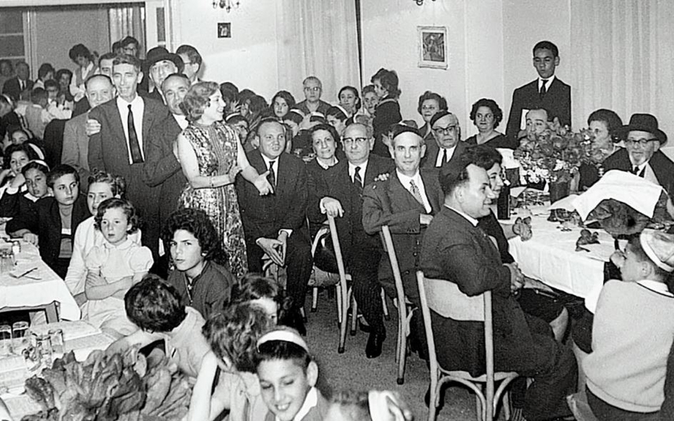 σήκω-επάνω-τζάκο-και-άλλα-σεφαραδίτ-2387478