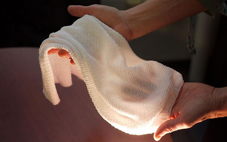 δημιουργήθηκε-το-πρώτο-ύφασμα-που-δρο-2298832