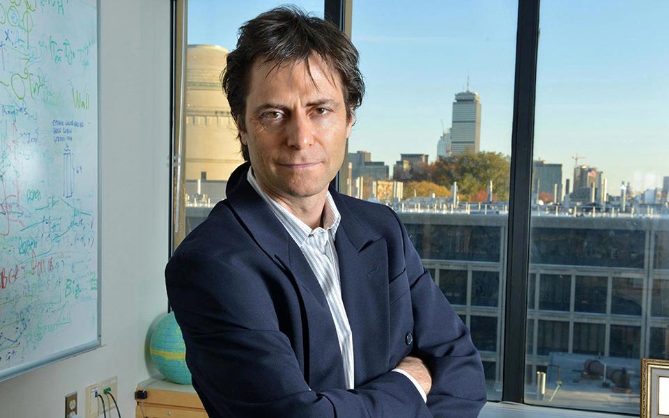 η-πρόκληση-και-το-ρίσκο-της-τεχνητής-νο-2297982