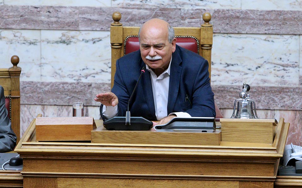 επιχείρηση-εξευμενισμού-του-π-καμμέν-2297806