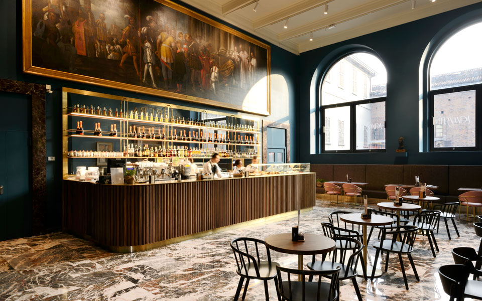 για-καφέ-στην-πινακοθήκη-2300635