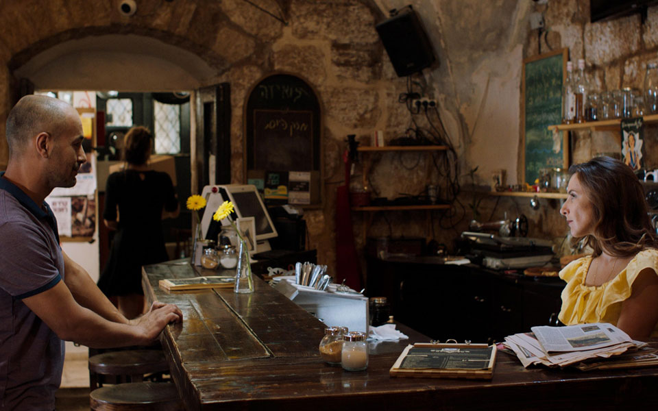 ο-έρωτας-στην-πόλη-του-διχασμού-2298958