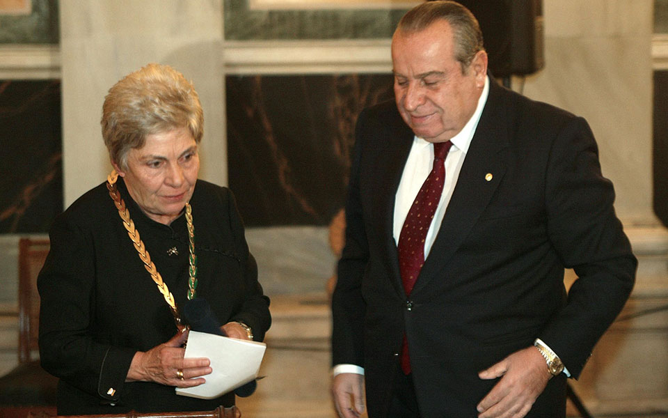 δύο-χρόνια-χωρίς-την-ευεργετική-παρου-2394047