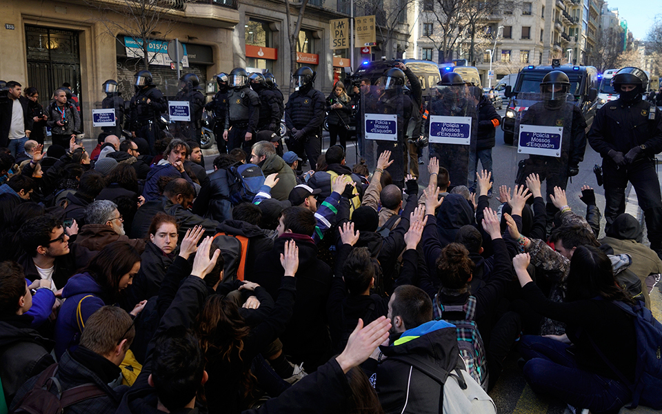 ισπανία-η-καταλωνία-ρίχνει-τον-σάντ-2299675