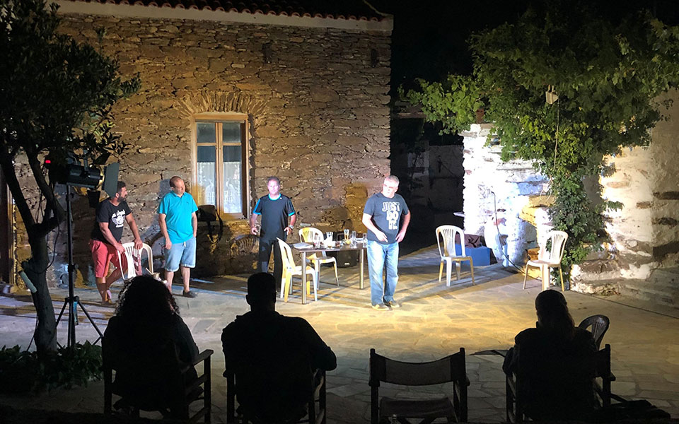 οι-ταλαντούχοι-εραστές-του-θεάτρου-τη-2392773