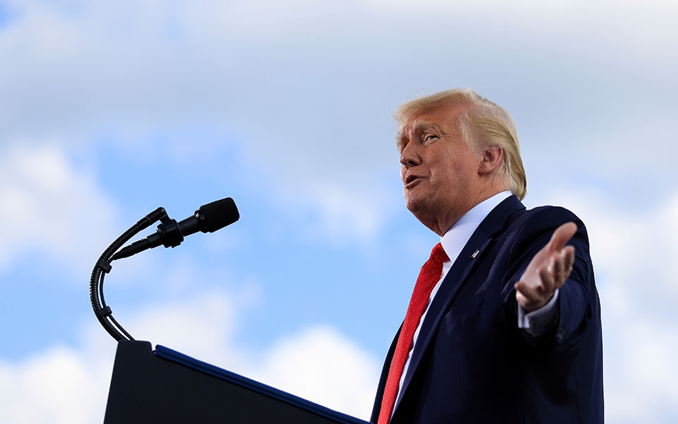 τραμπ-στον-λευκό-οίκο-η-ομιλία-για-το-χ-2393255